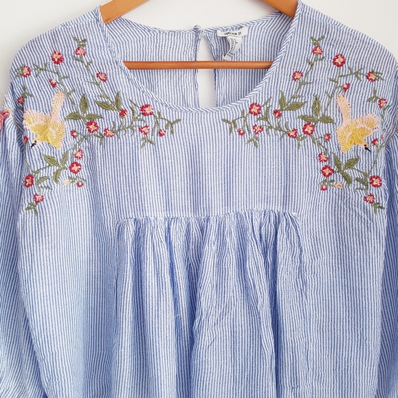 FOREVER 21 Blue Boho Embroidered Cropped Top - Picture 2 of 7